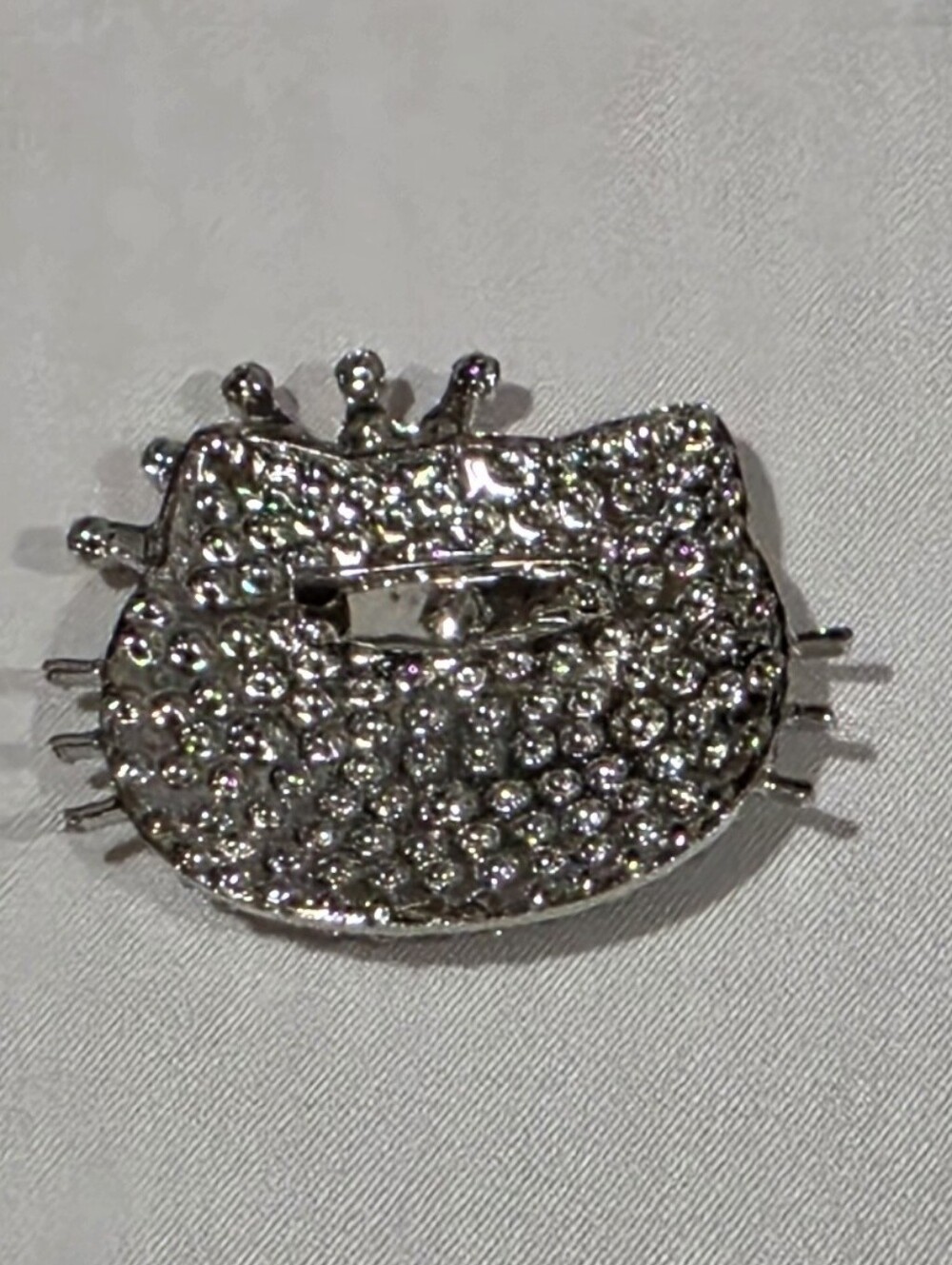 Sparkling Sliver Hello Kitty Pink Crown Brooch - Pink & Silver Pin Accessory New - Picture 2 of 4